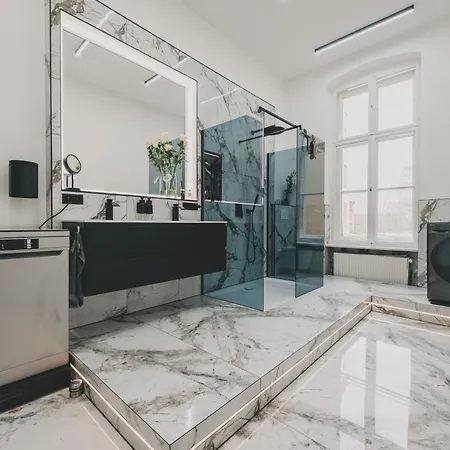 Altbau-loft Fuer 12 Personen Am Alexanderplatz * Berlin