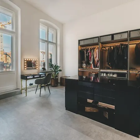 Altbau-loft Fuer 12 Personen Am Alexanderplatz 公寓